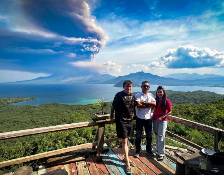 Flores Guide Edelberto D’Lopez